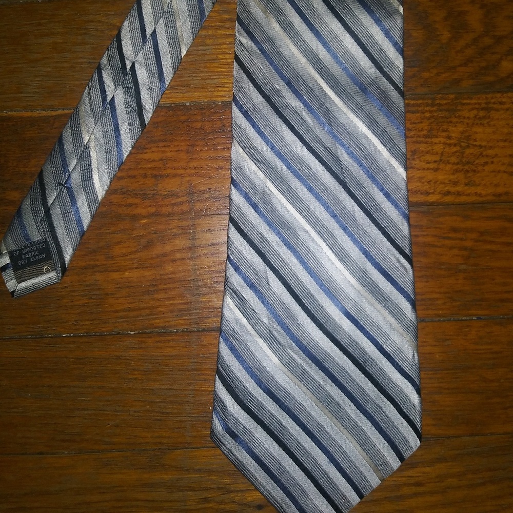 Nwot Calvin Klein Tis